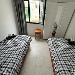 https://habitaciones-famara-15.in-canary-islands.com
